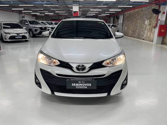TOYOTA YARIS 1.5 16V FLEX SEDAN XL MULTIDRIVE TOYOTA YARIS 1.5 16V FLEX SEDAN XL MULTIDRIVE